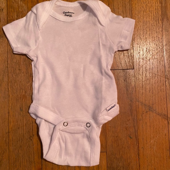 gerber baby organic cotton 5pk organic short sleeve onesies white